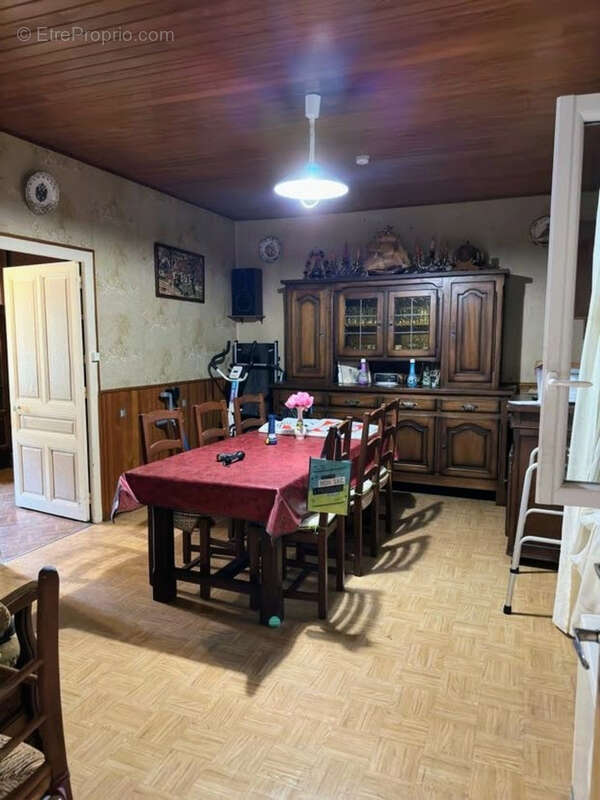 Maison à POLLIAT