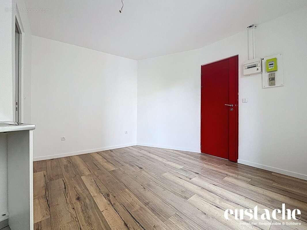 Appartement à PARIS-19E
