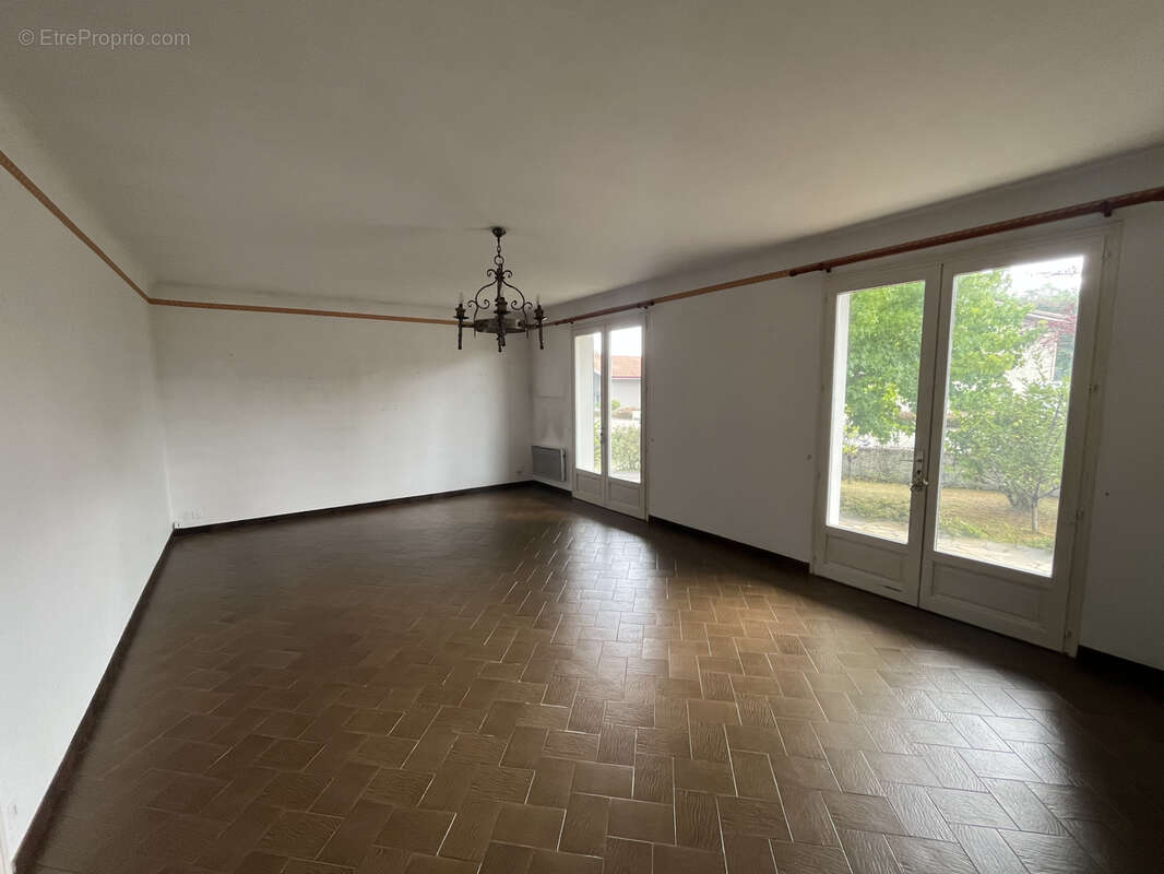 Maison de ville T4 de plain pied - 110 m2 - photo 4