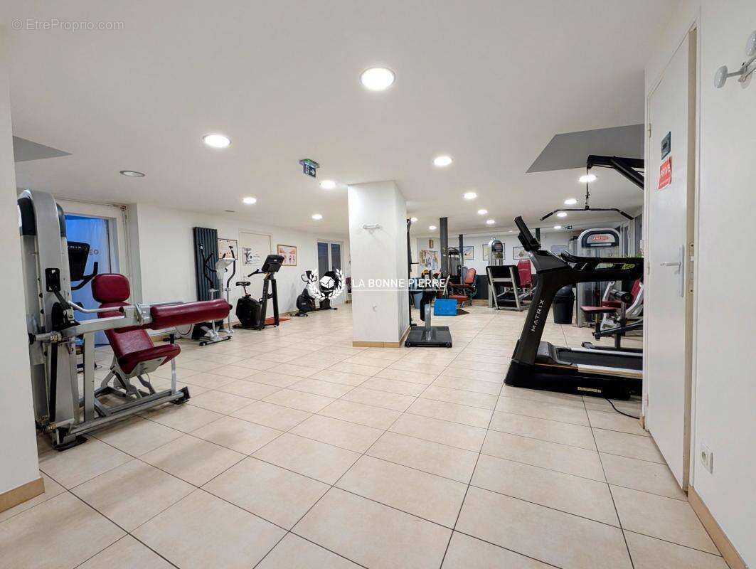 Commerce à SAINT-QUENTIN