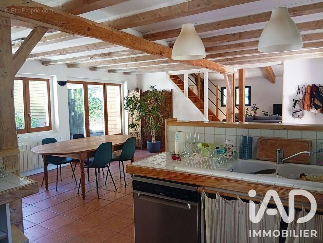 Photo 2 - Maison à FAUGERES