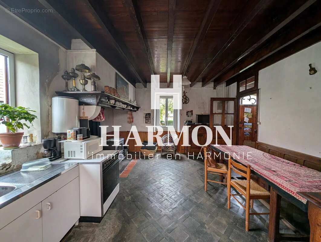 Maison à LAHOURCADE