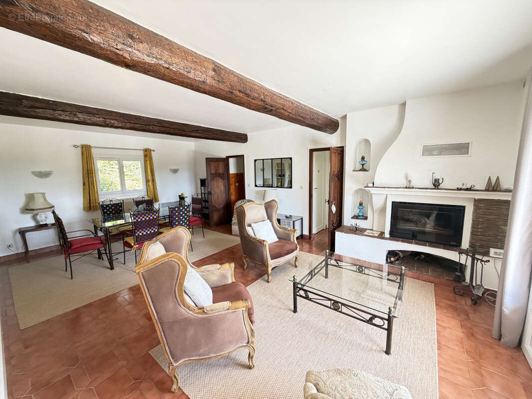 Maison à TOURTOUR