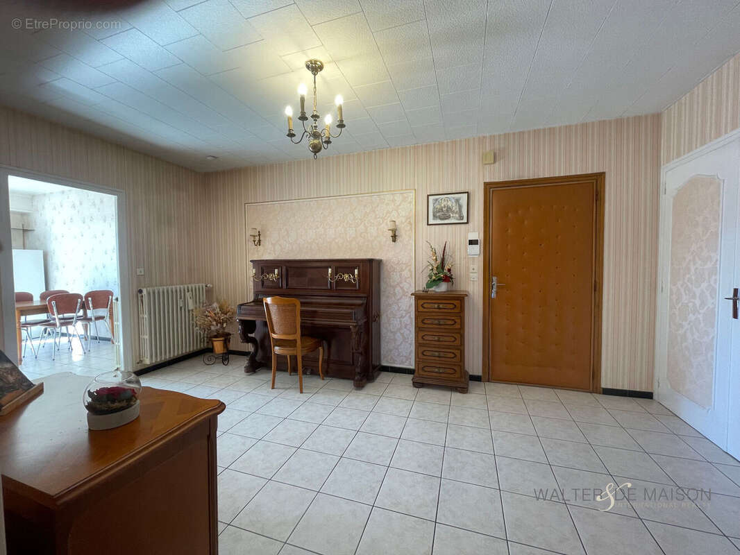 Appartement à LONS-LE-SAUNIER