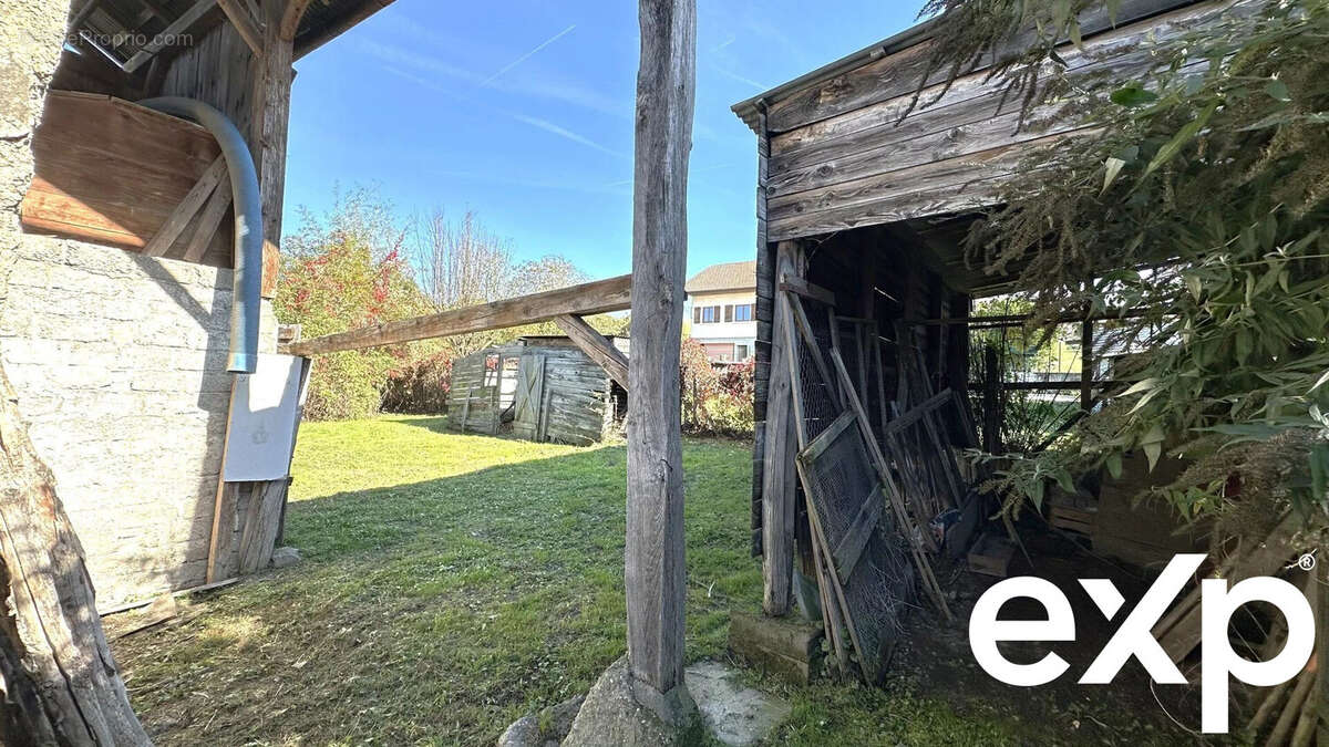 Terrain à PERRIGNIER