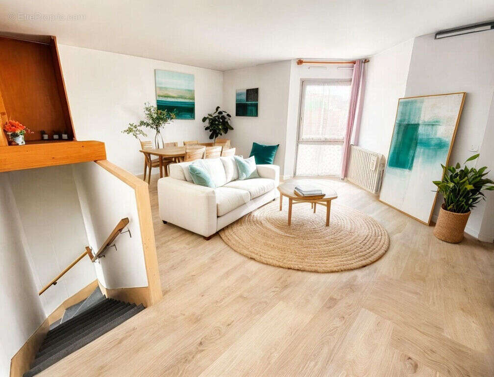 Appartement à IVRY-SUR-SEINE