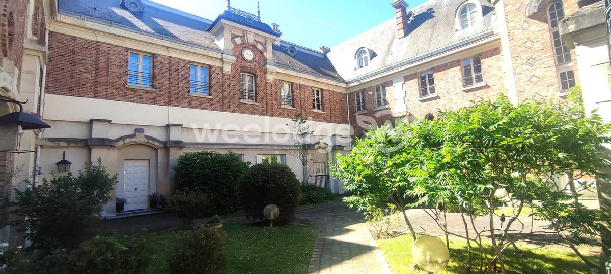 Appartement à LOUVECIENNES