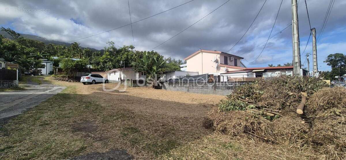 Terrain à SAINT-PHILIPPE