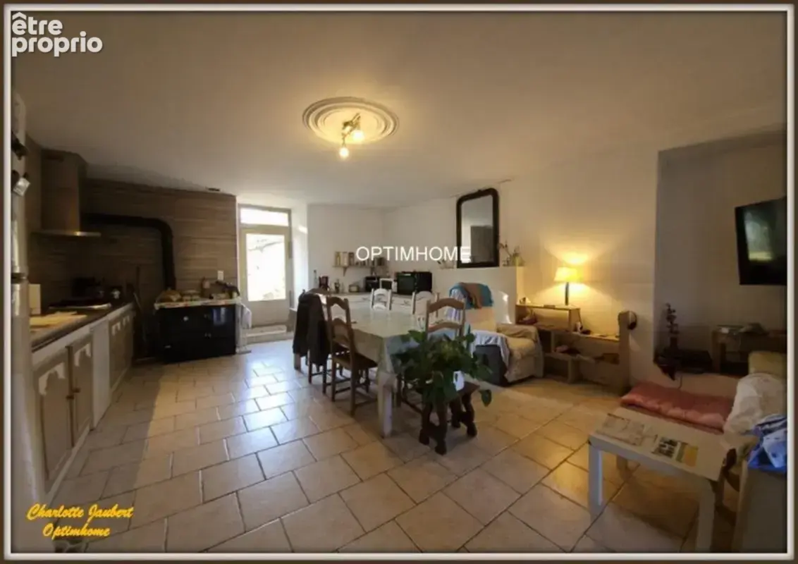 Propriete à vendre 7 pièces Proche de VILLEBOIS LAVALETTE (16) - photo 12