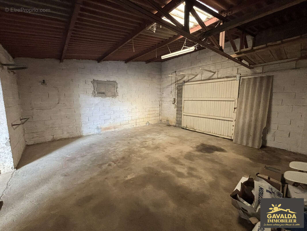 Commerce 170 m² à Perpignan  - photo 5