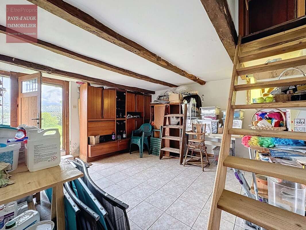 Maison à SAINT-GERVAIS-DES-SABLONS