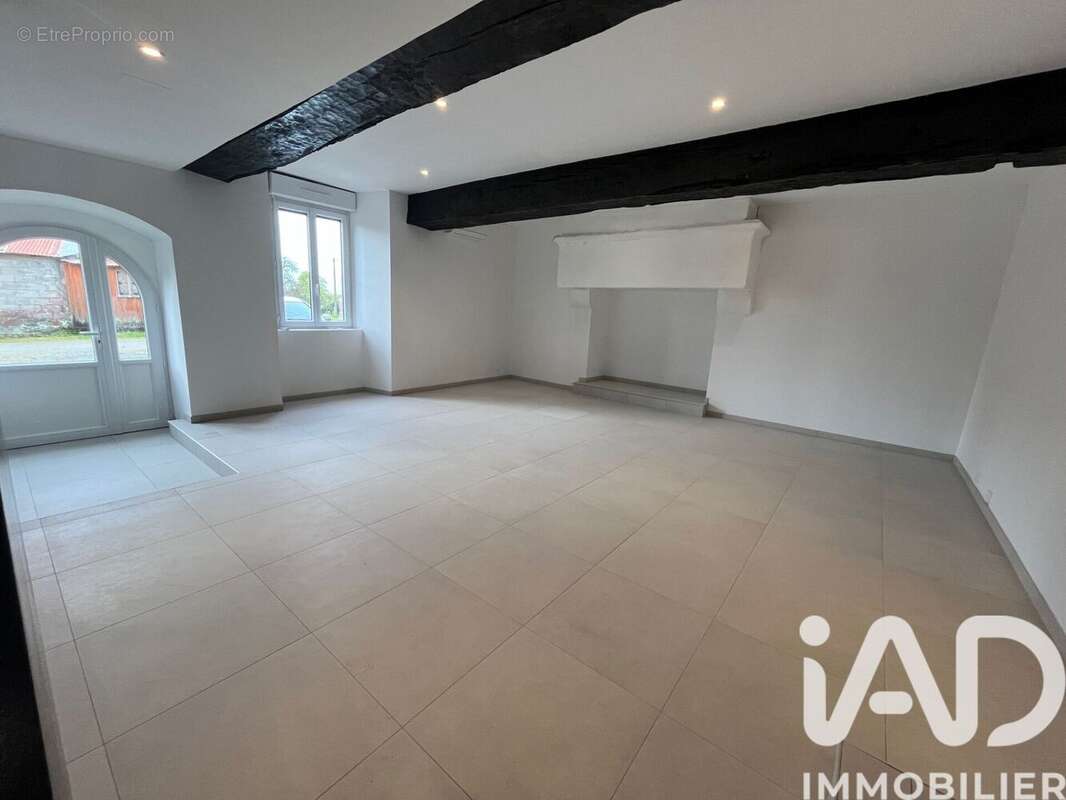 Photo 4 - Maison à SAINT-MARC-LE-BLANC