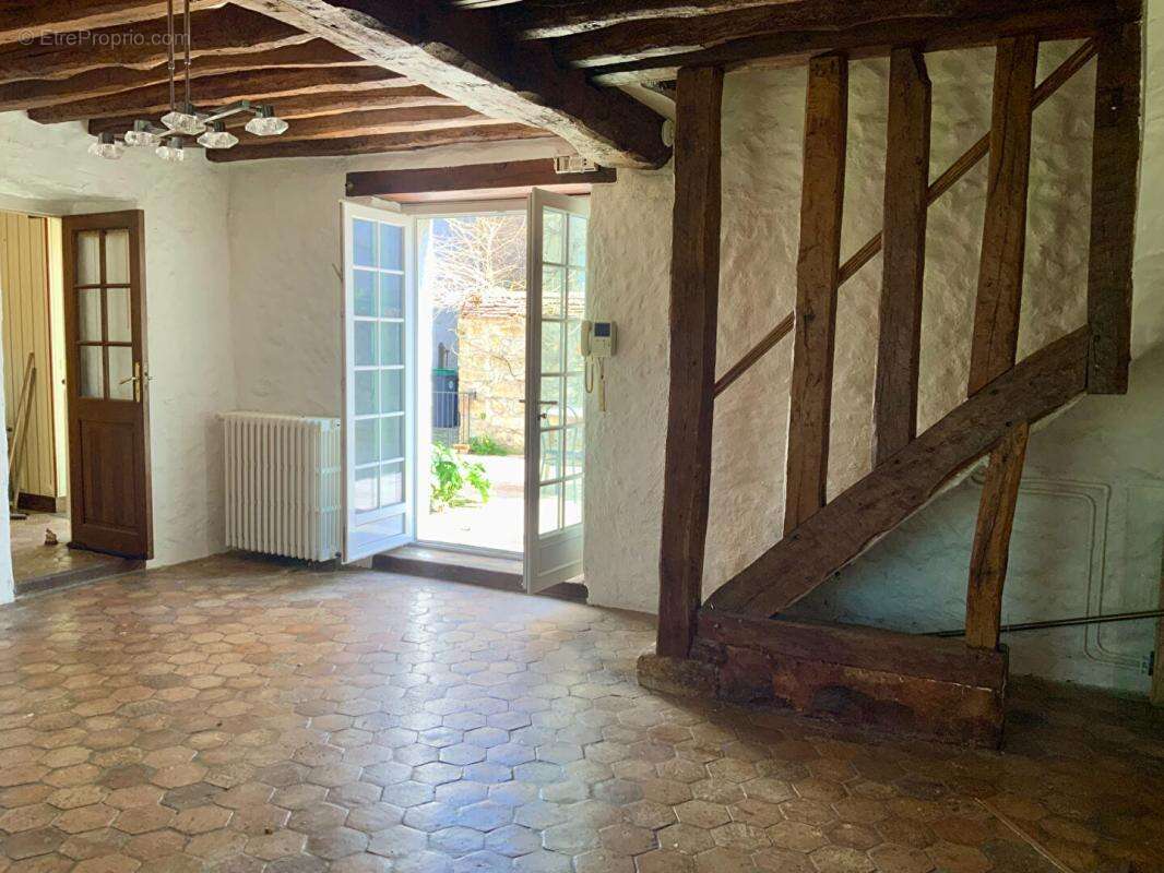 Maison à SAMOIS-SUR-SEINE