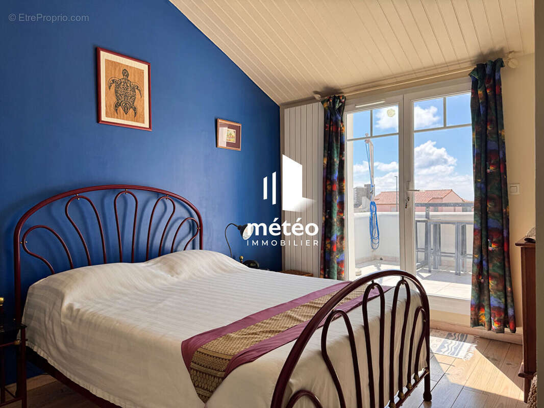 Maison à vendre à la Chaume avec vue mer et proche de la plage - photo 4