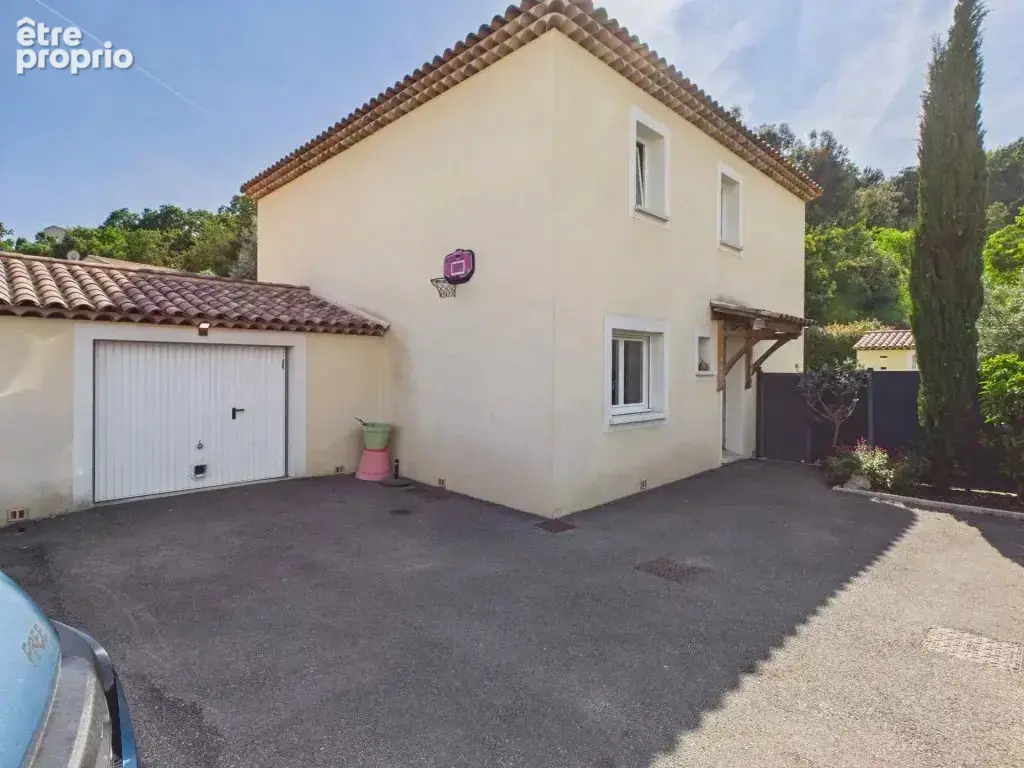 A vendre à Pégomas - Superbe Villa contemporaine de 144 m² avec piscine - photo 11