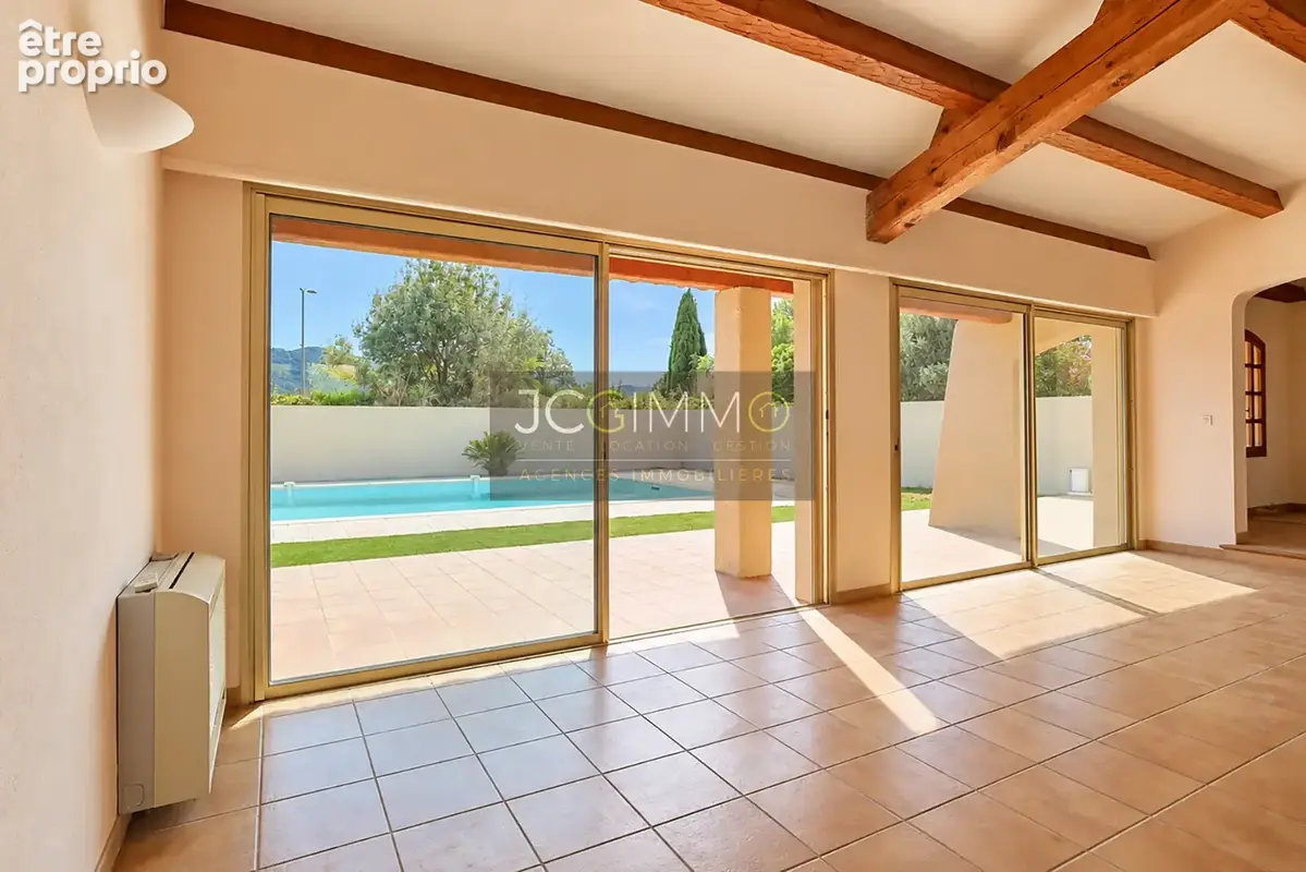Villa T5 de 210m2 sur un terrain de 813m2 avec T2 indépendant - photo 17