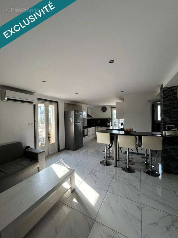 Photo 3 - Appartement à CHATEAUNEUF-LES-MARTIGUES