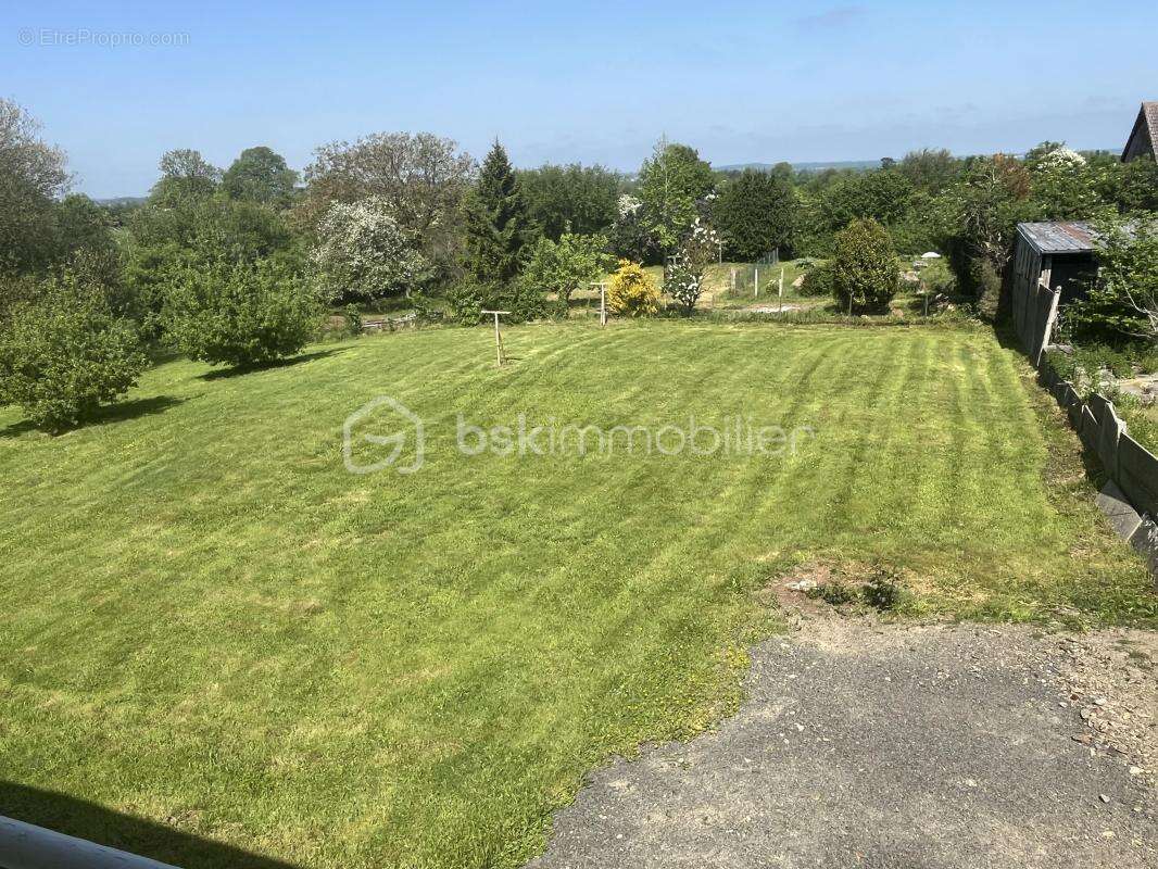 Maison à SAINT-SAMSON-DE-BONFOSSE