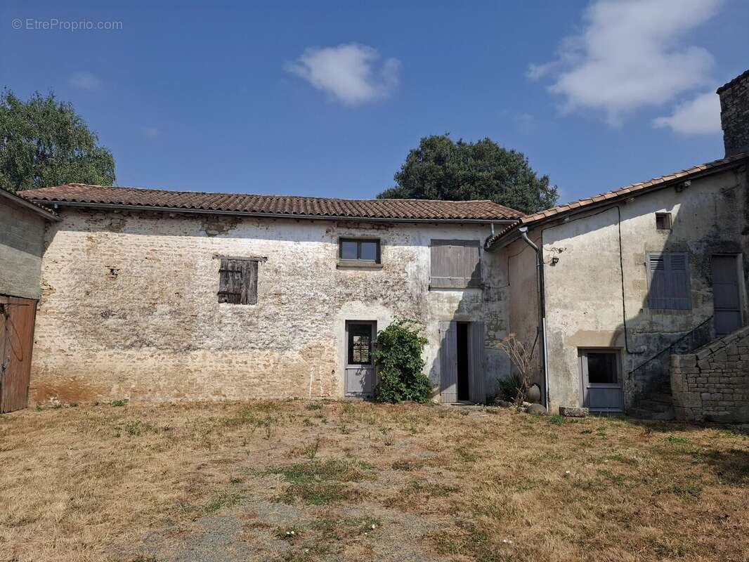 Propriété paisible avec grand jardin au cœur de Melle - photo 18