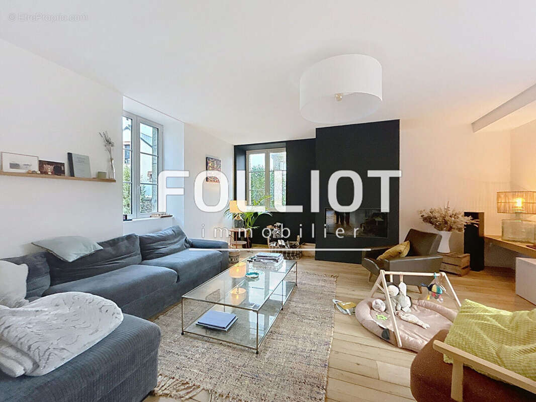 Maison à SAINT-PAIR-SUR-MER