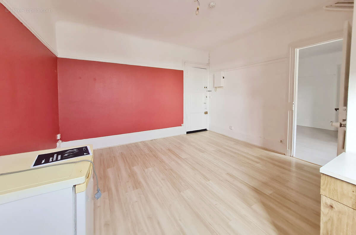 Ideal investisseur ou primo accedant t2 centre ville avec ascenseur cote cour - photo 3