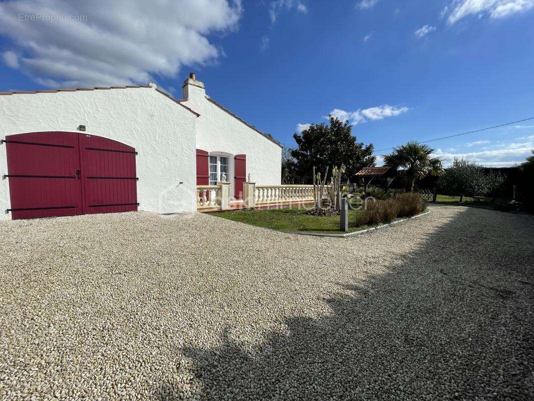 Maison à LE FENOUILLER