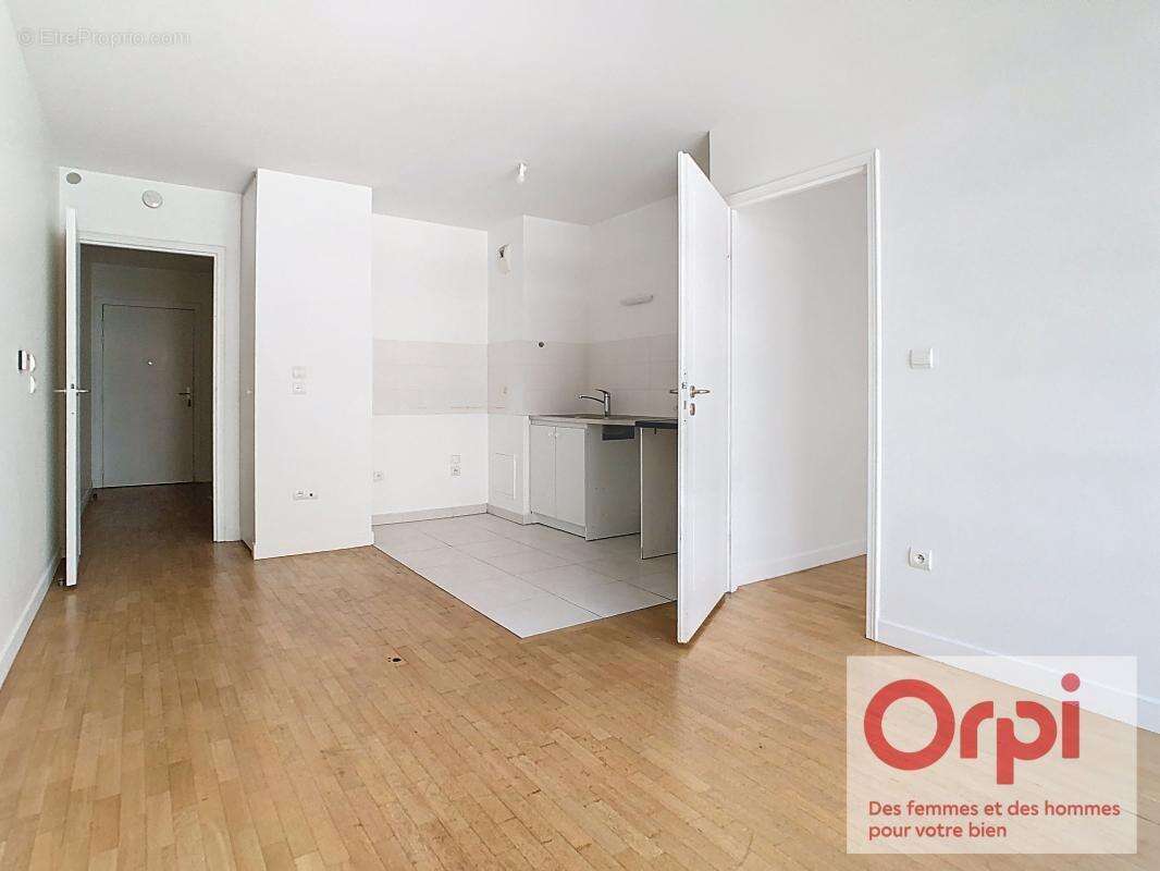 Appartement à ISSY-LES-MOULINEAUX