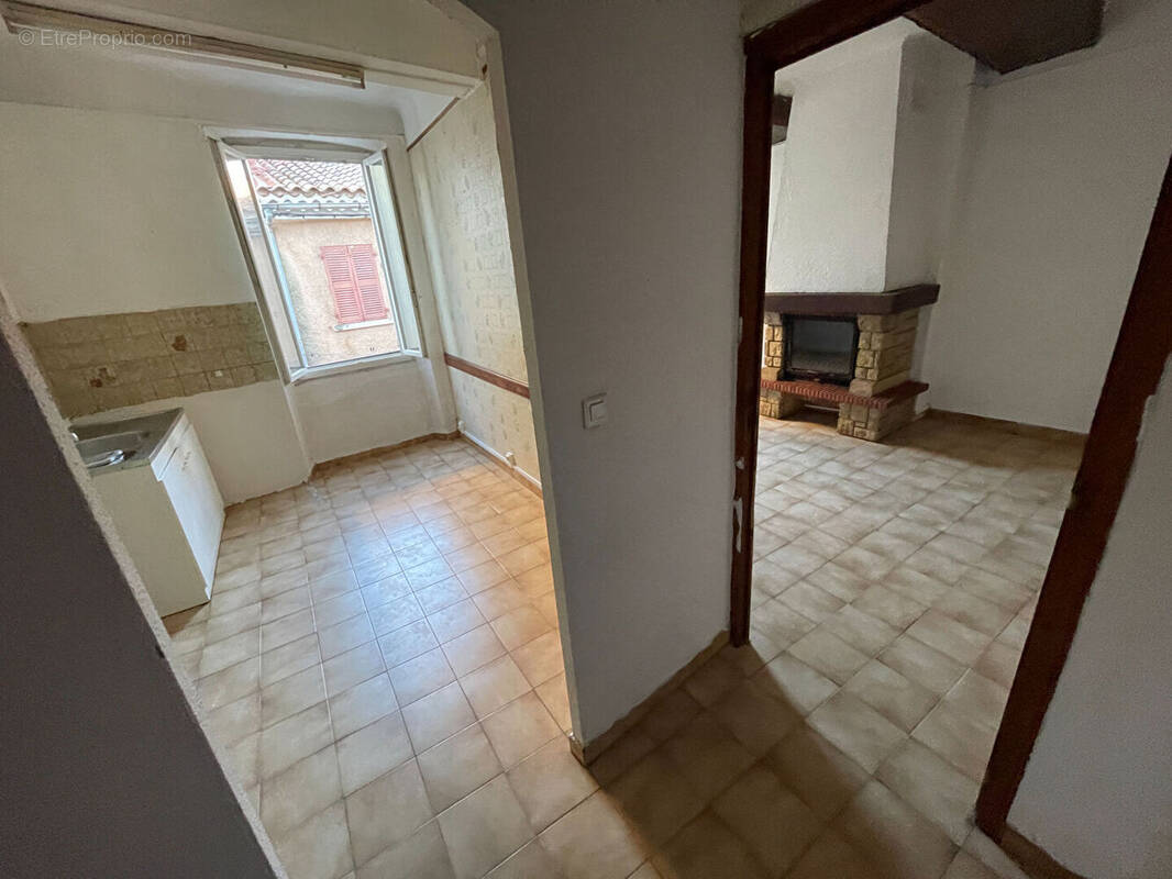 Appartement à CUERS