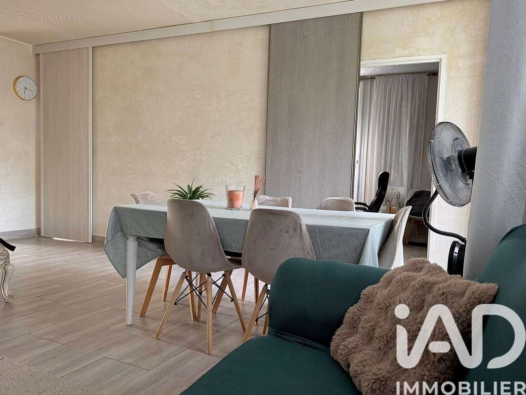 Photo 2 - Appartement à CROSNE
