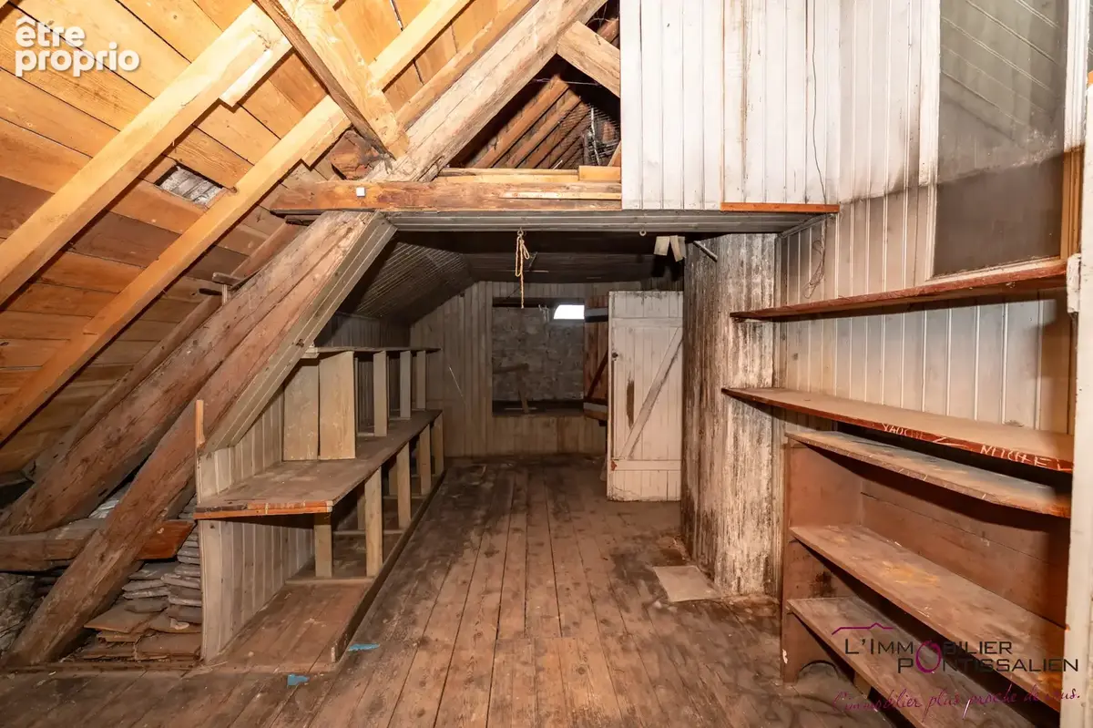 Frasne : maison individuelle offrant de beaux volumes, fort potentiel, garage - photo 21