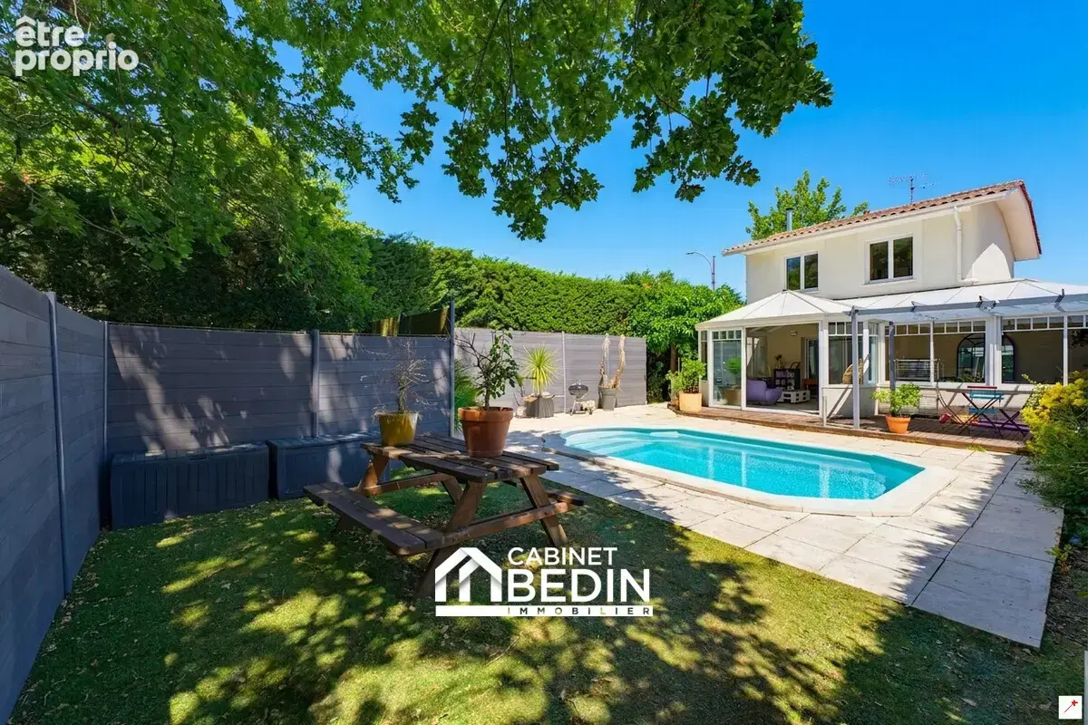 Photo Maison à Merignac au prix de 533 300€