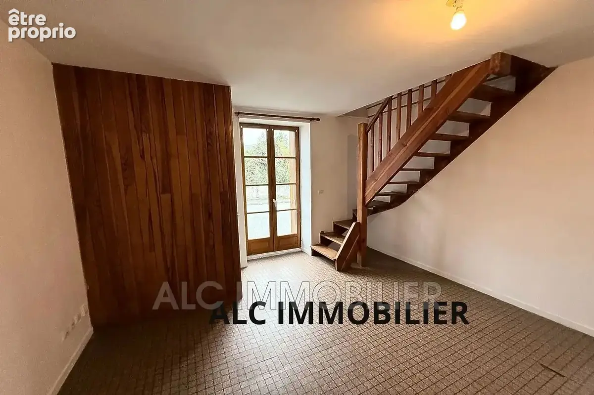 Maison 2 pièces 30 m² à vendre à Souge-Le-Ganelon (72130) - photo 1