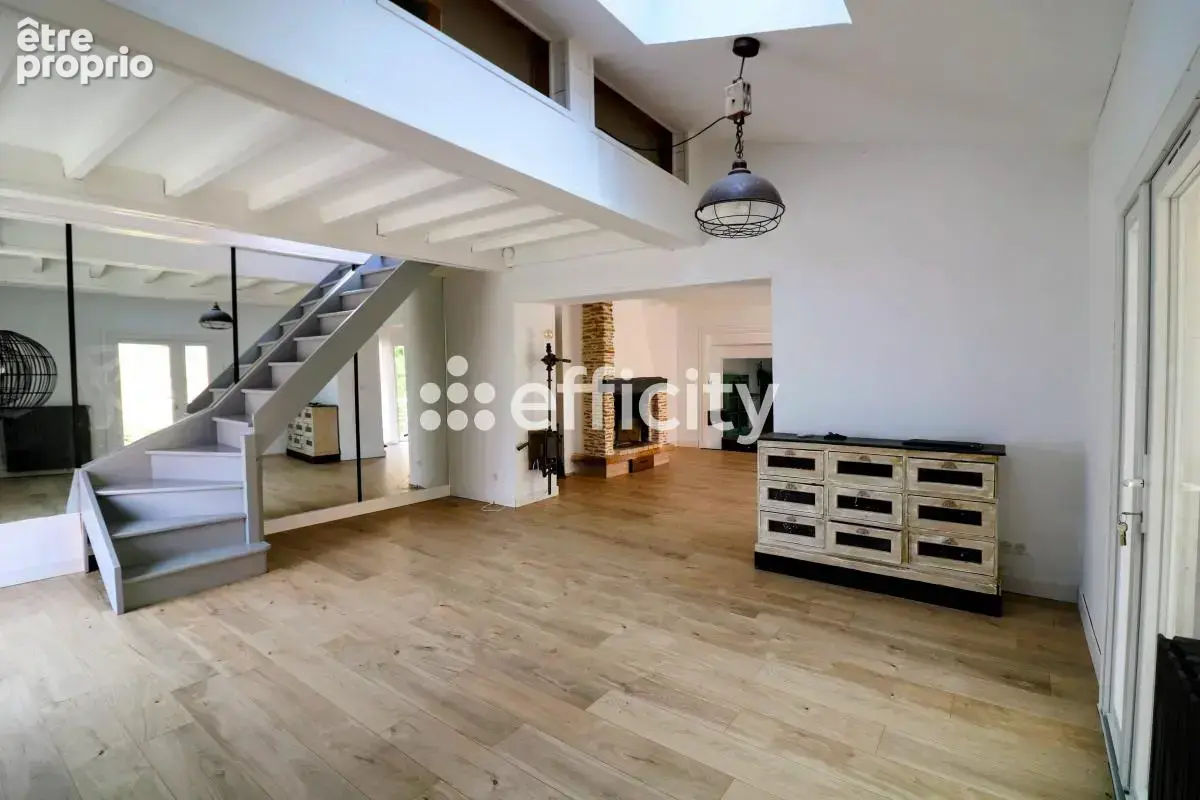 Maison 10 pièces 206 m² à vendre à Lozanne (69380) - photo 9