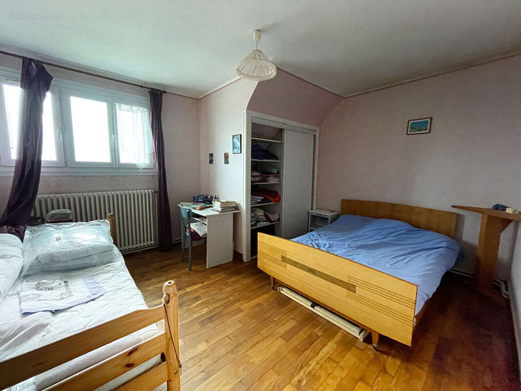 Maison à PLOMODIERN