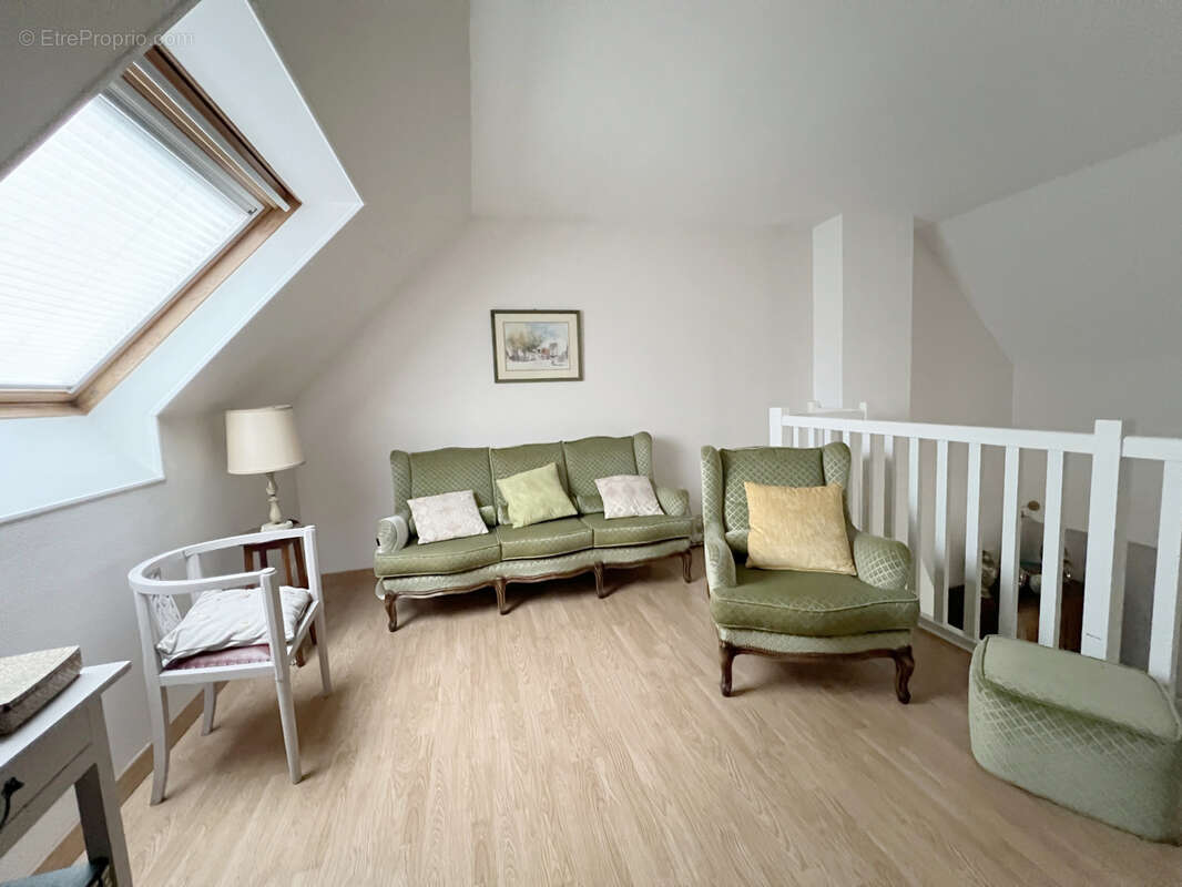 Maison à MARLY-LA-VILLE