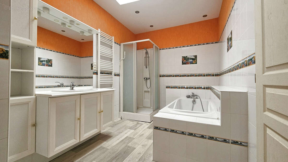 Appartement à COGNAC