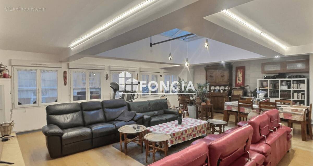 Appartement à SAINT-ETIENNE