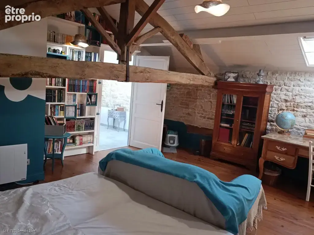 Belle Maison en Pierre avec Piscine, Dépendances et Jardin - photo 23
