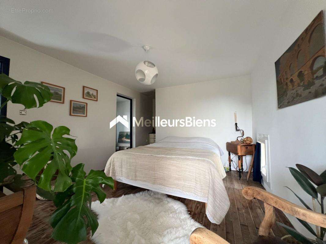 Maison à SAINT-JEAN-DE-SERRES