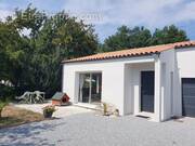 Maison à LE CHAY