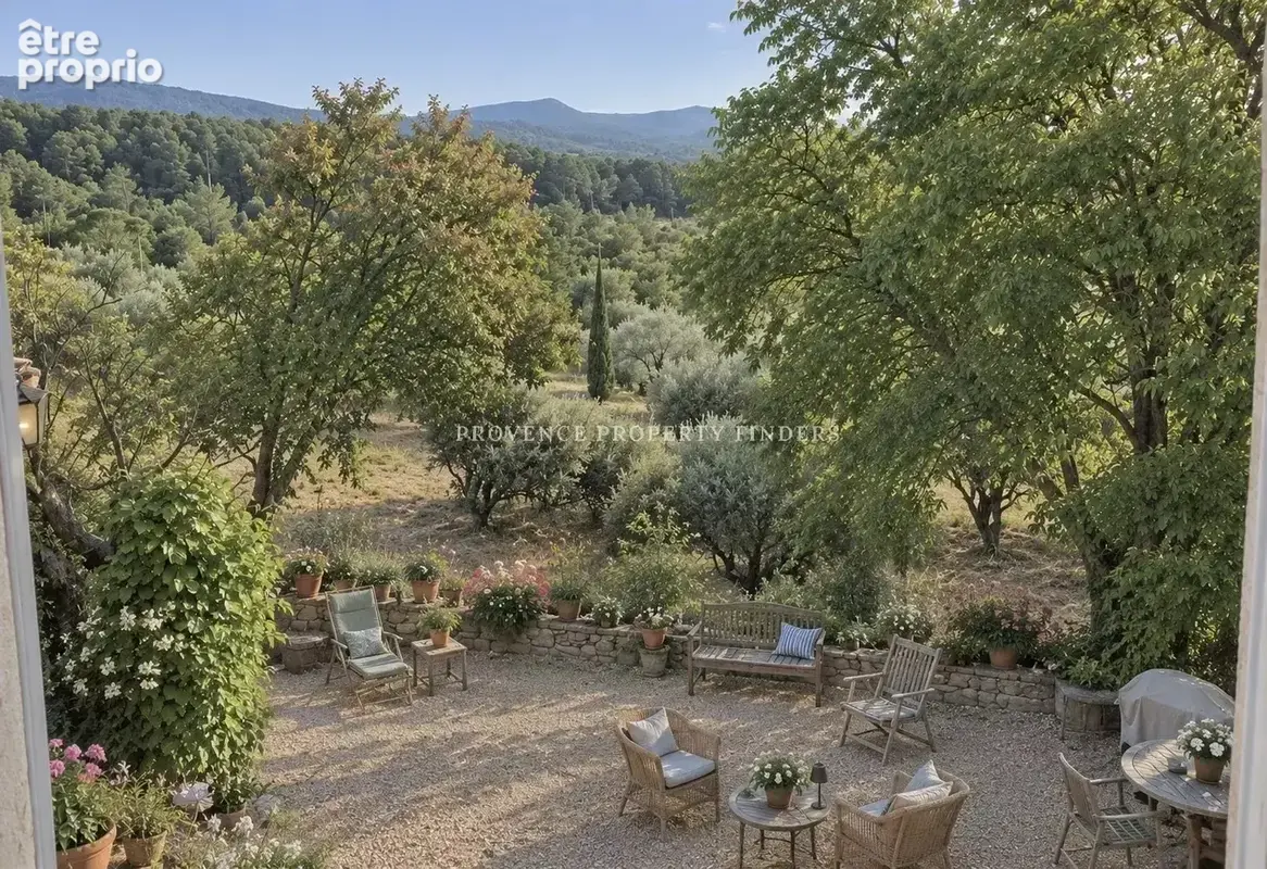Une charmante maison de campagne près du village de Flayosc. - photo 15