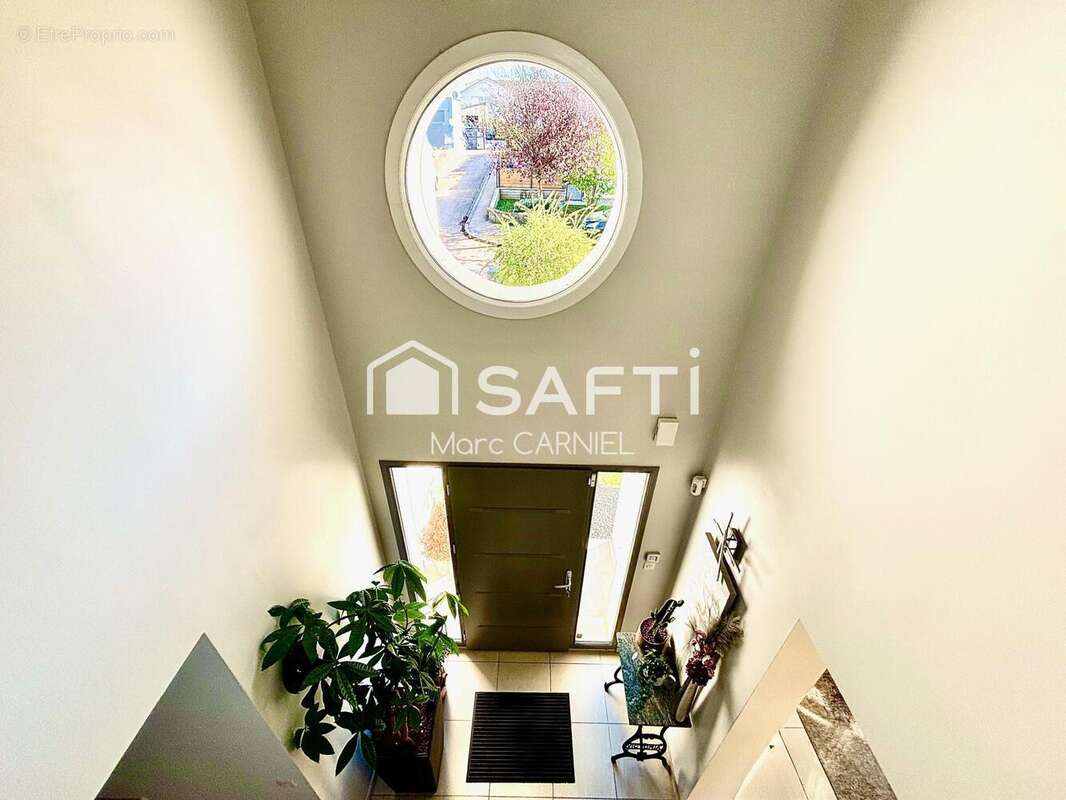 Photo 7 - Maison à COSNES-ET-ROMAIN