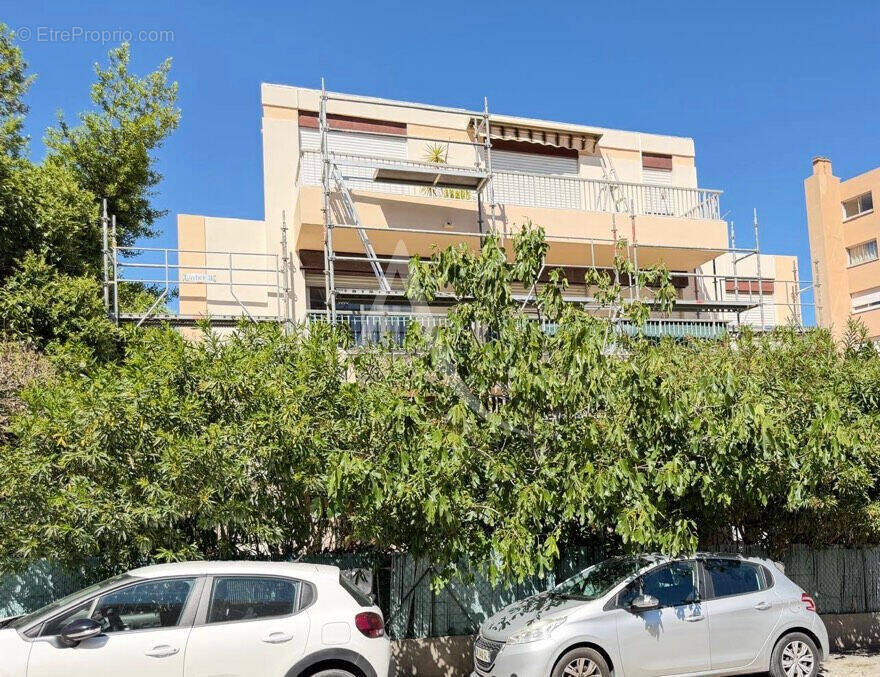 Appartement à VALLAURIS