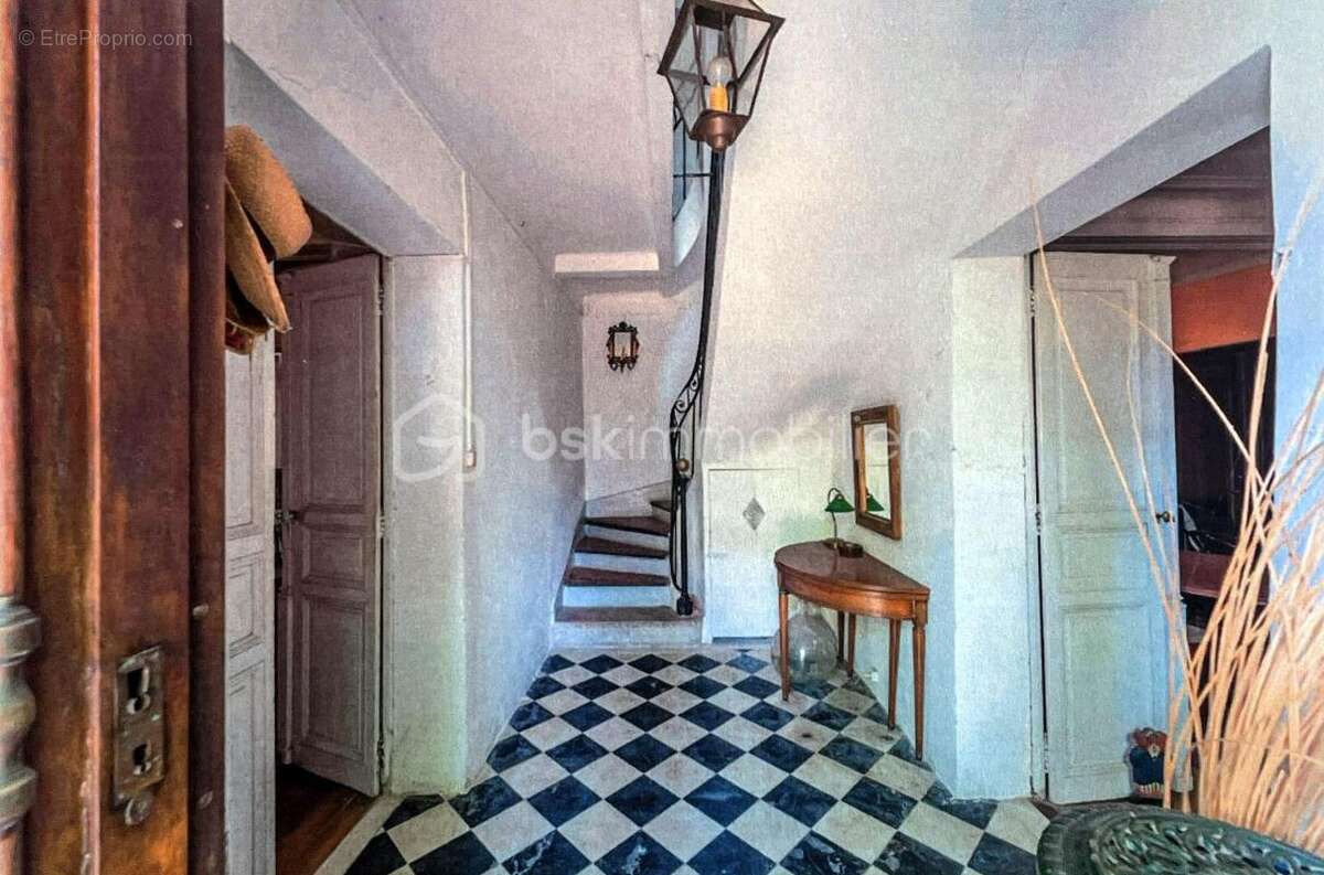 Domaine remarquable – Bastide du XVII siècle à réinventer, entre Aix-en-Provence, Marseille et Cassis - photo 11