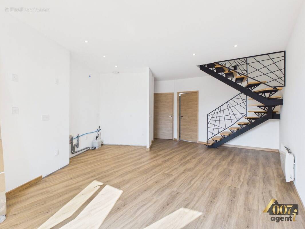 Appartement à COGNIN