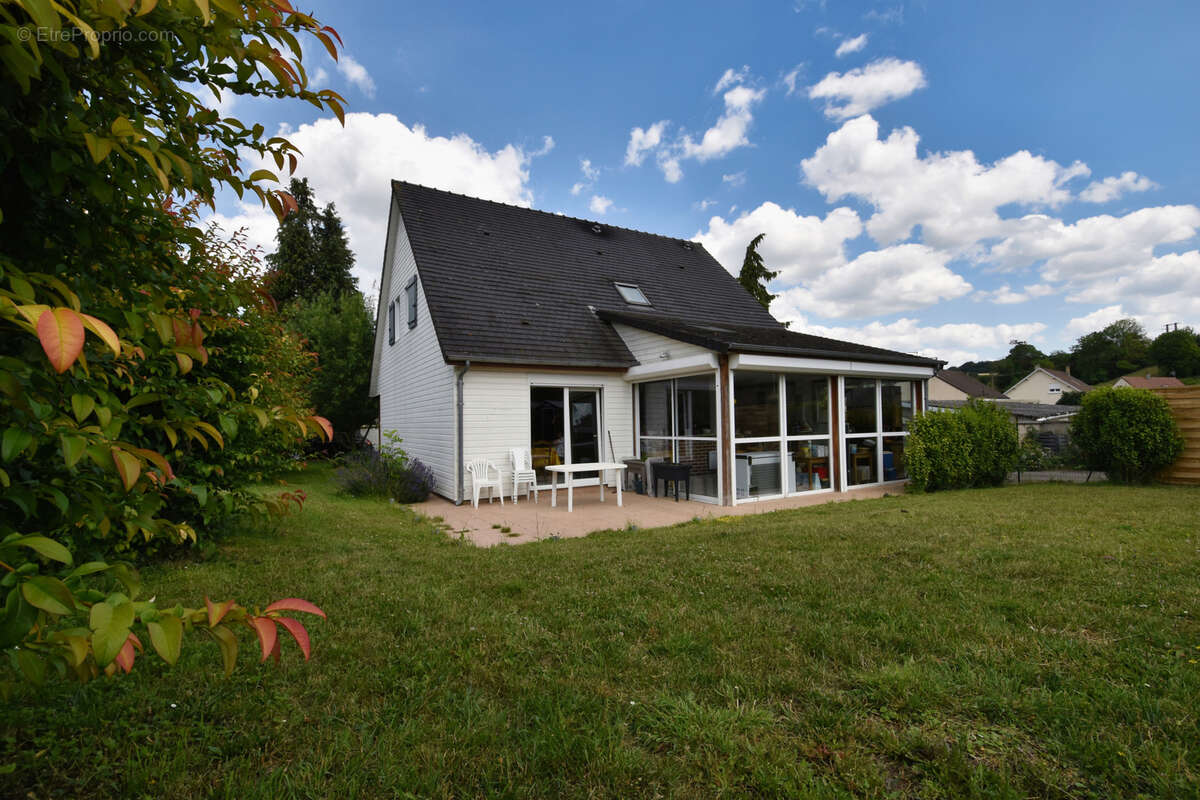 Maison à MOLLIENS-DREUIL