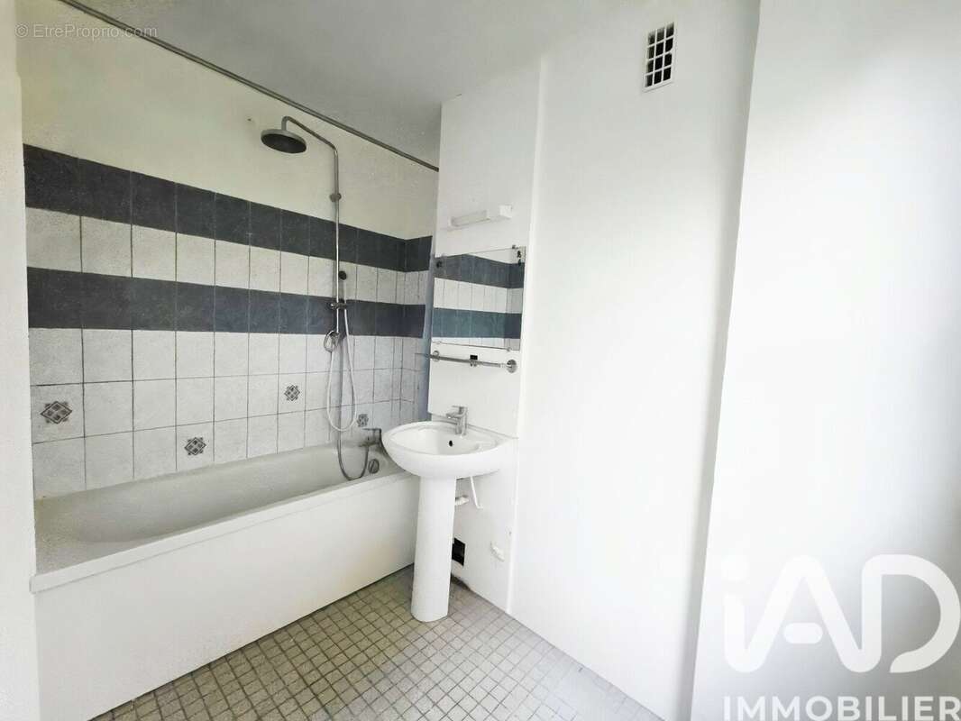 Photo 6 - Appartement à MAURECOURT