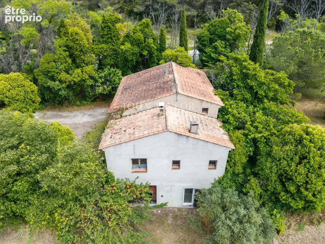 Propriété à rénover avec parc d’oliviers et piscine, aux portes du Luberon - photo 3