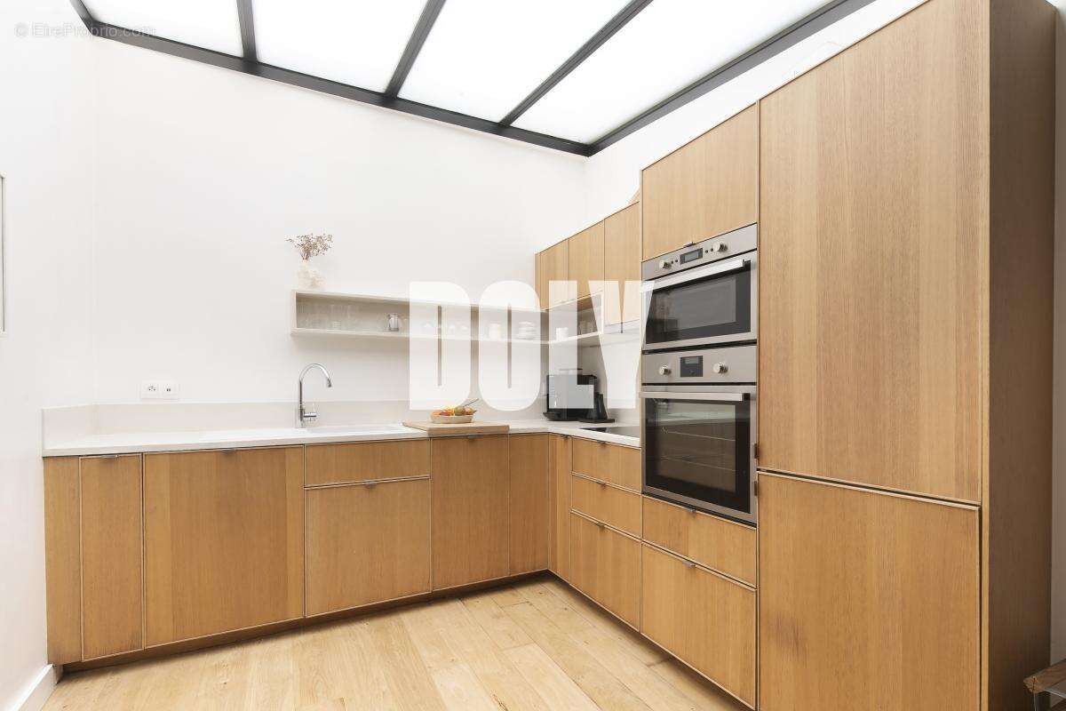 Appartement à PARIS-11E