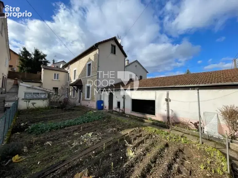 Maison 52000 - photo 1